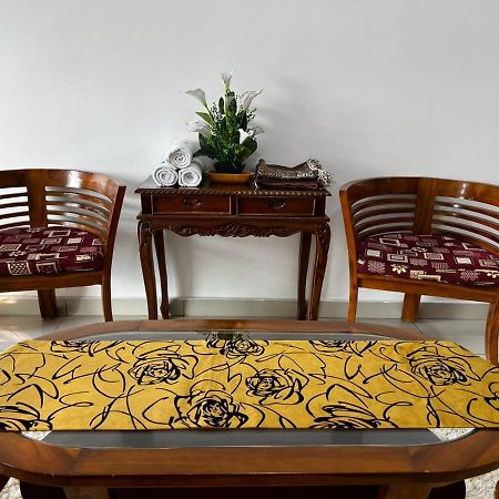 Ilsham Guest House @ Seroja Hills Bbst Sepang Buitenkant foto