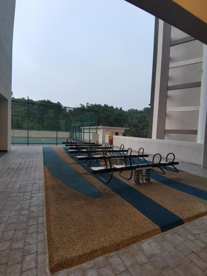 Ilsham Guest House @ Seroja Hills Bbst Sepang Buitenkant foto